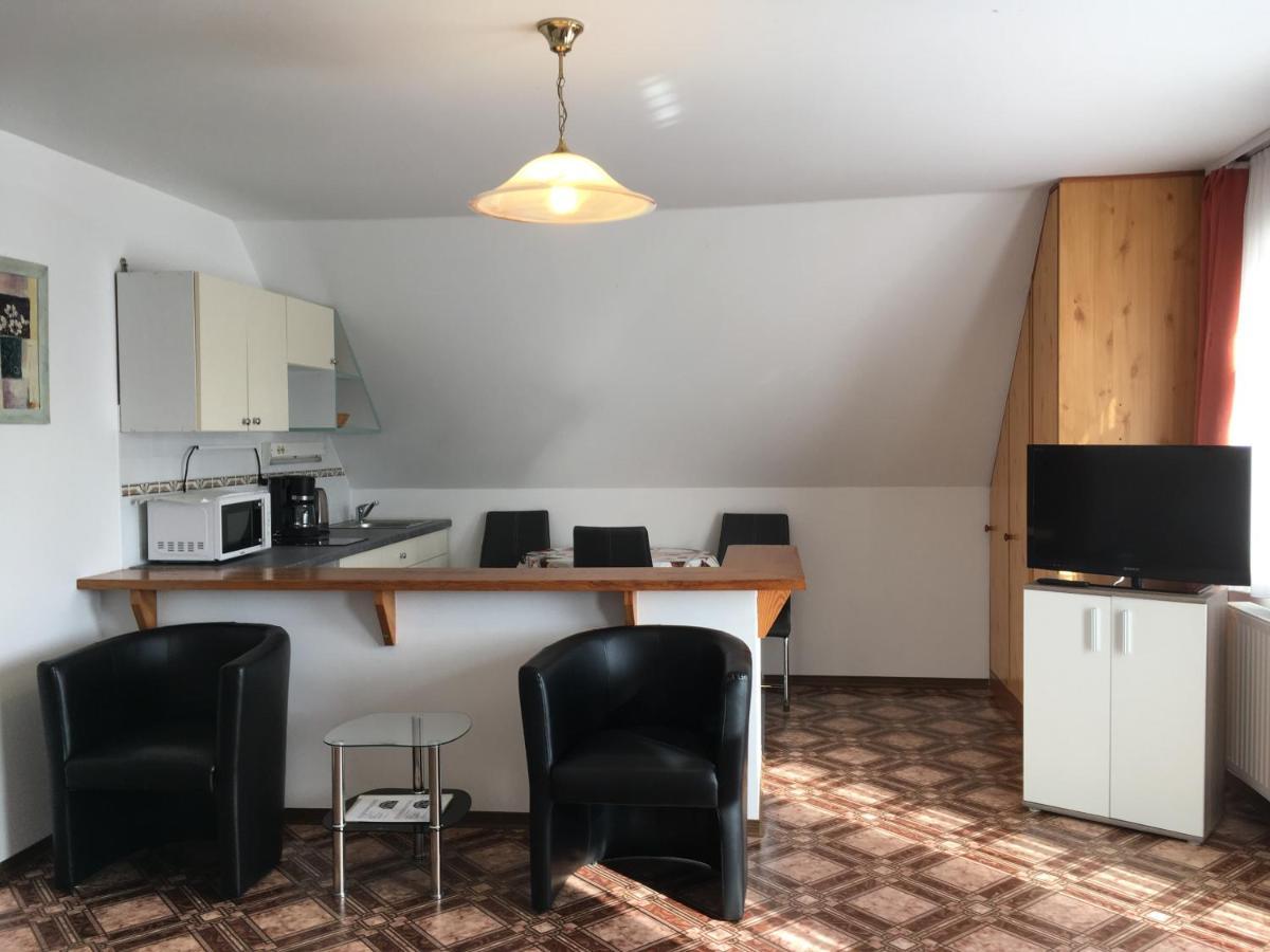 Gitta Apartman Buk Luaran gambar