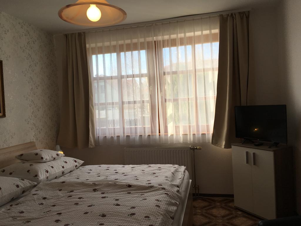 Gitta Apartman Buk Luaran gambar